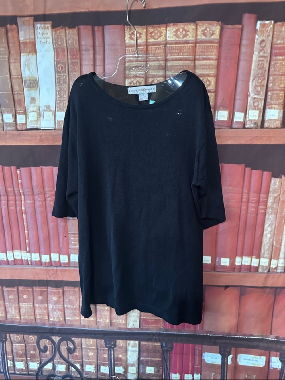 Preswick & Moore 100% Silk Black Knit Top Short Sleeve Women’s M